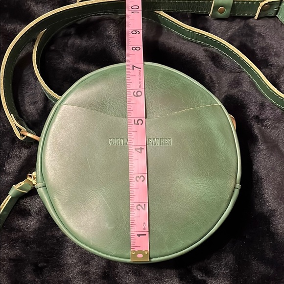 Portland Leather Forest Green Circle Bag - Picture 5 of 8